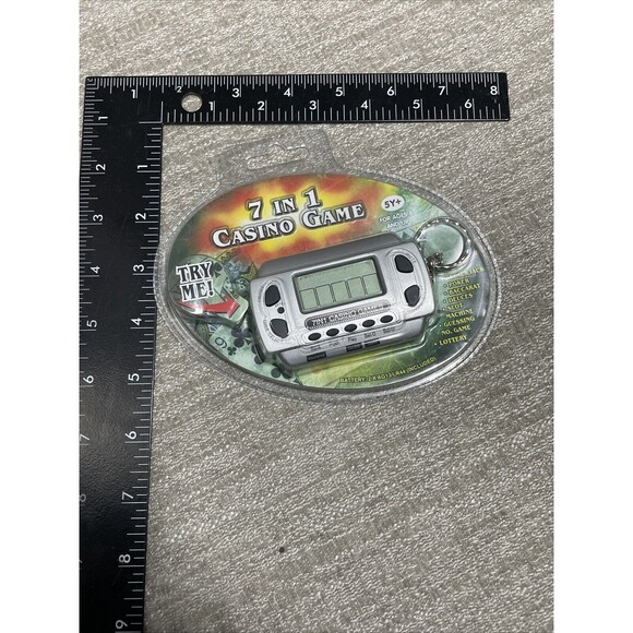 Casino Game Toy Game Keychain 7 in 1 Gambling Poker Slots Blackjack New Sealed - Picture 5 of 5